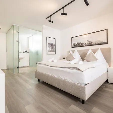 Ξενοδοχείο με διαμερίσματα Max 3*