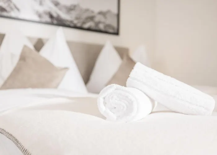 Max 3* سخليترس